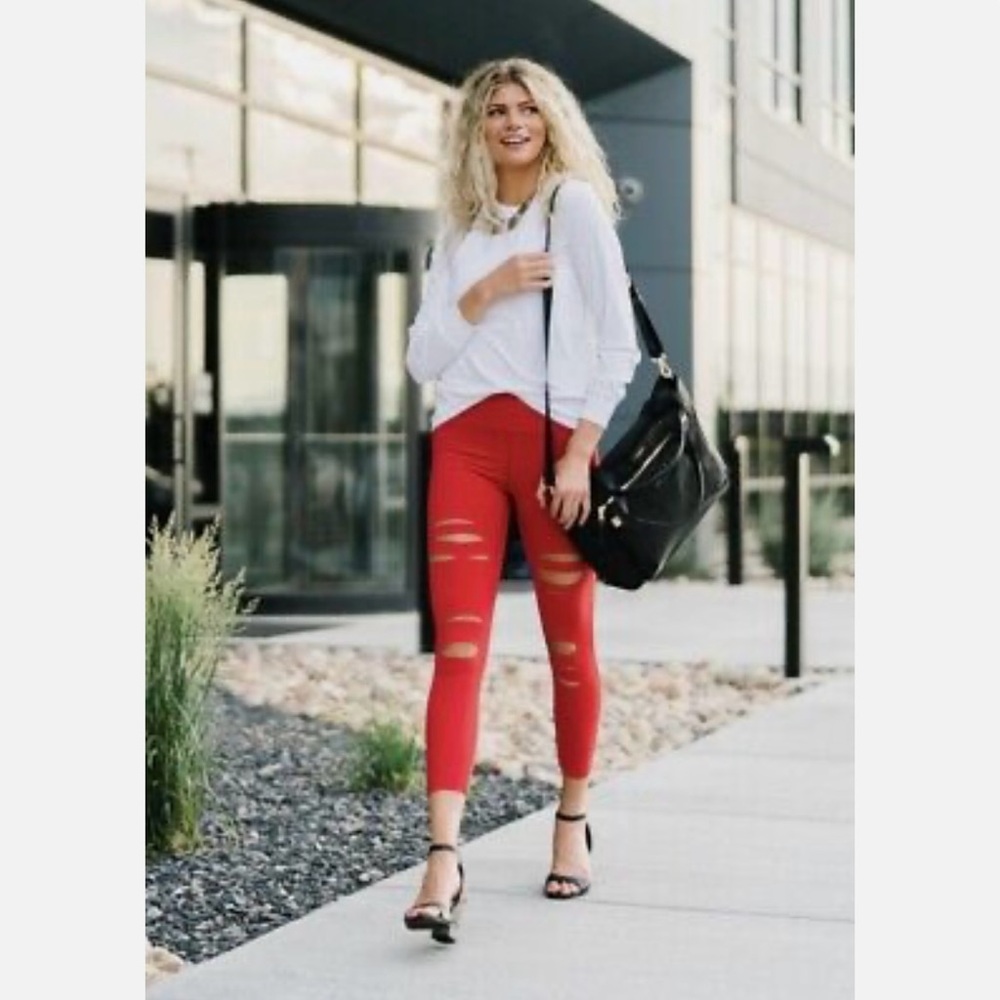 ZYIA Active Red Slash Luxe High-Rise Legging (14-16)